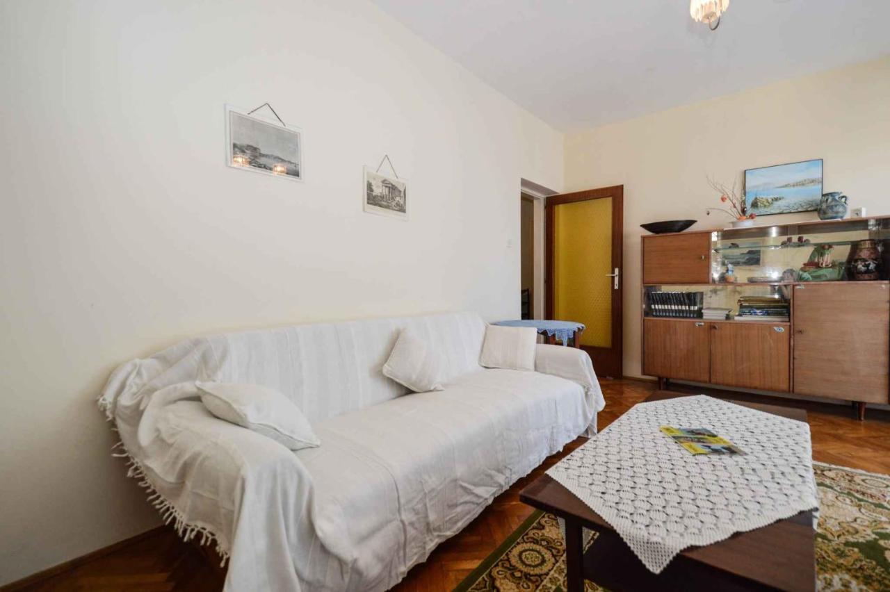 Apartment In Pula/Istrien 27825 Εξωτερικό φωτογραφία